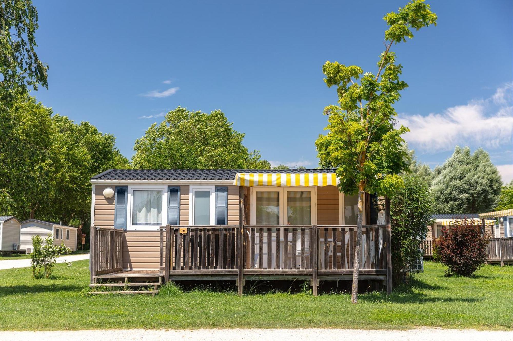 Camping Chateau De Galaure Chateauneuf-de-Galaure Экстерьер фото